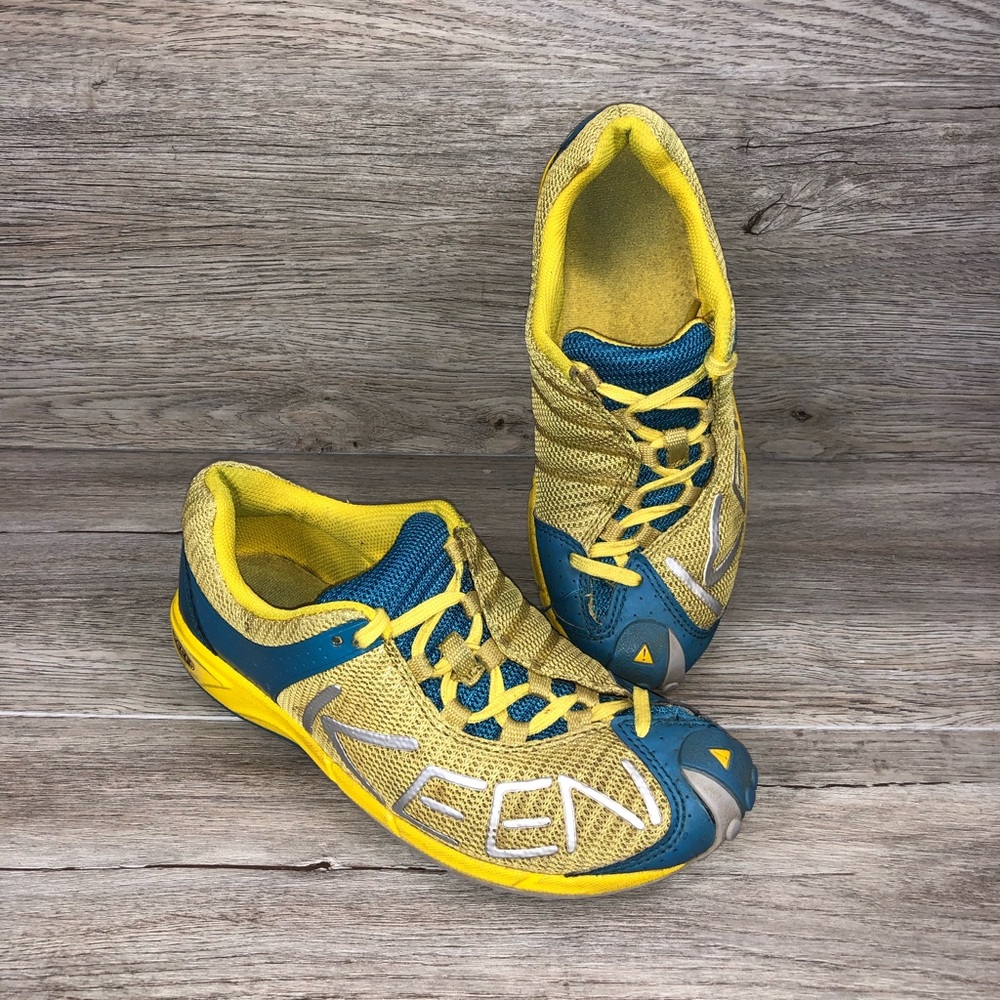 Keen Women's A86 TR Hiking Size 5